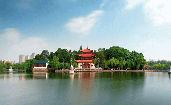 七彩云南、春城花都